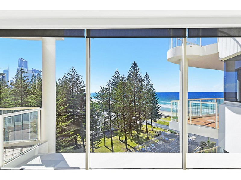 8/106 Old Burleigh Road, Broadbeach QLD 4218