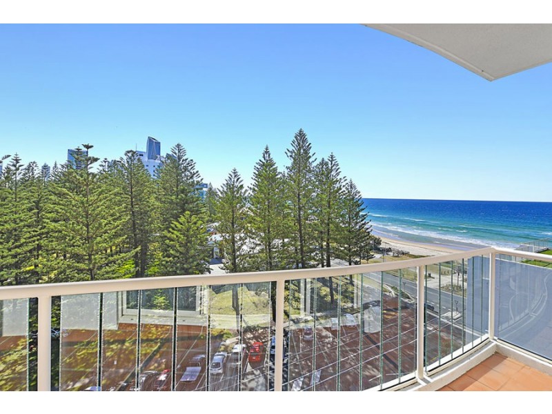 8/106 Old Burleigh Road, Broadbeach QLD 4218
