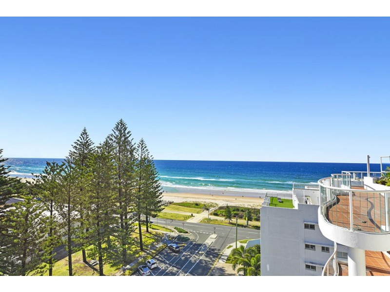 8/106 Old Burleigh Road, Broadbeach QLD 4218
