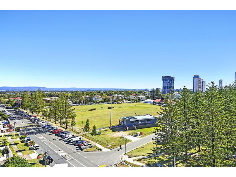 8/106 Old Burleigh Road, Broadbeach QLD 4218