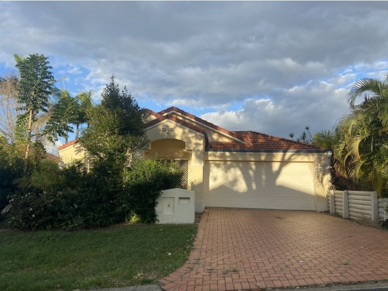4 Gumview Place, Molendinar QLD 4214