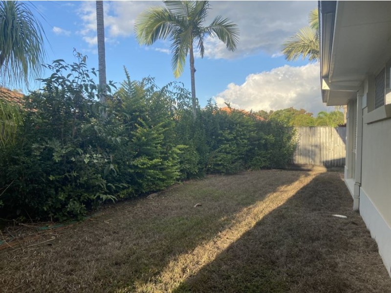 4 Gumview Place, Molendinar QLD 4214