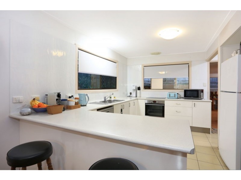 104 Kindra Ave, Southport QLD 4215