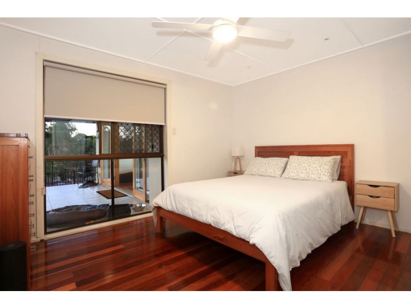 104 Kindra Ave, Southport QLD 4215