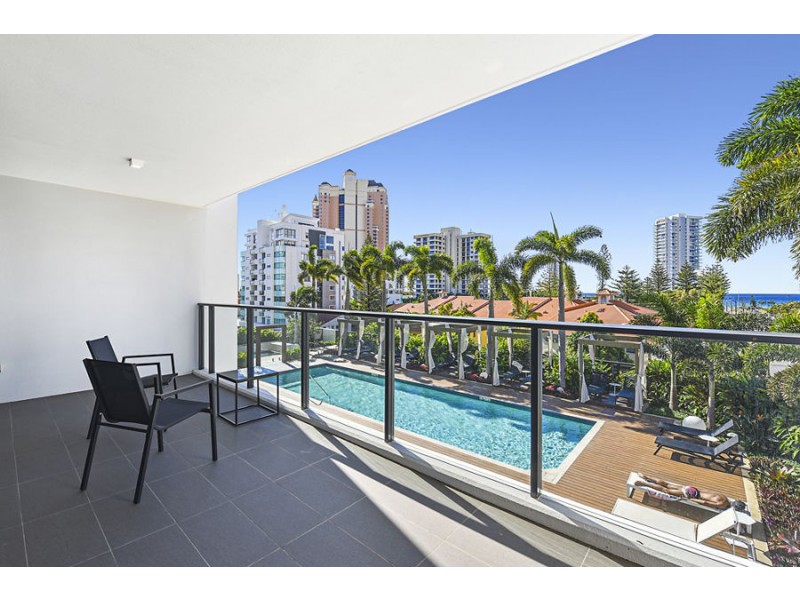 6/31 Queensland Ave, Broadbeach QLD 4218