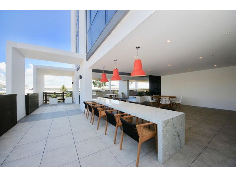 6/31 Queensland Ave, Broadbeach QLD 4218