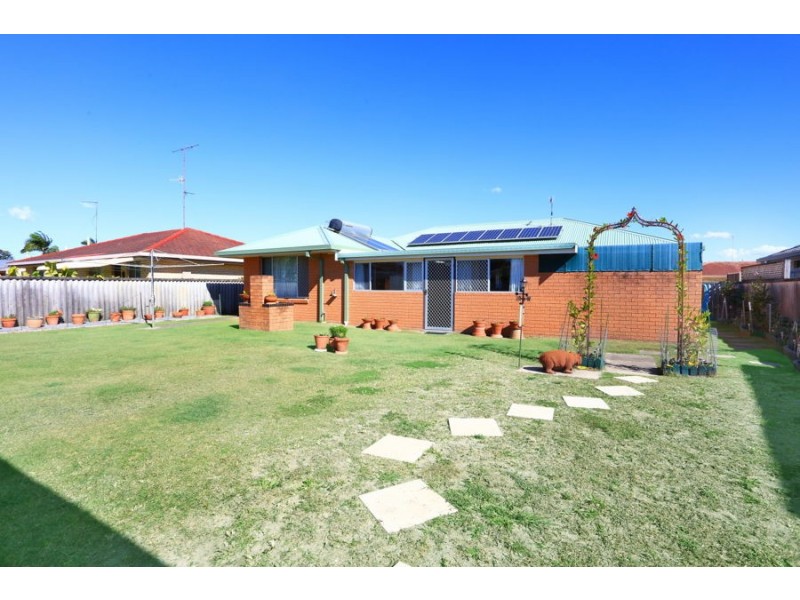 11 Sycamore Place, Palm Beach QLD 4221