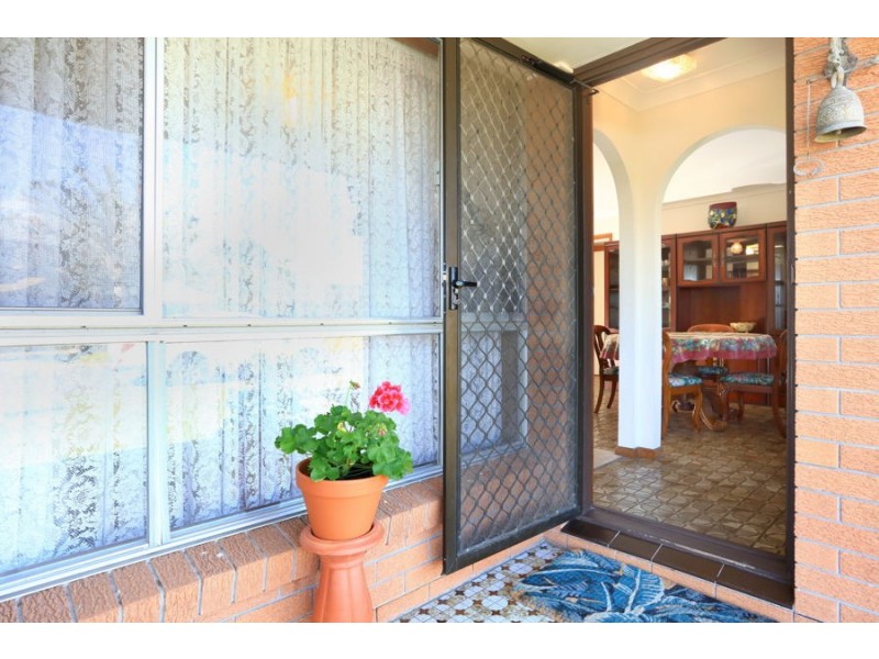 11 Sycamore Place, Palm Beach QLD 4221