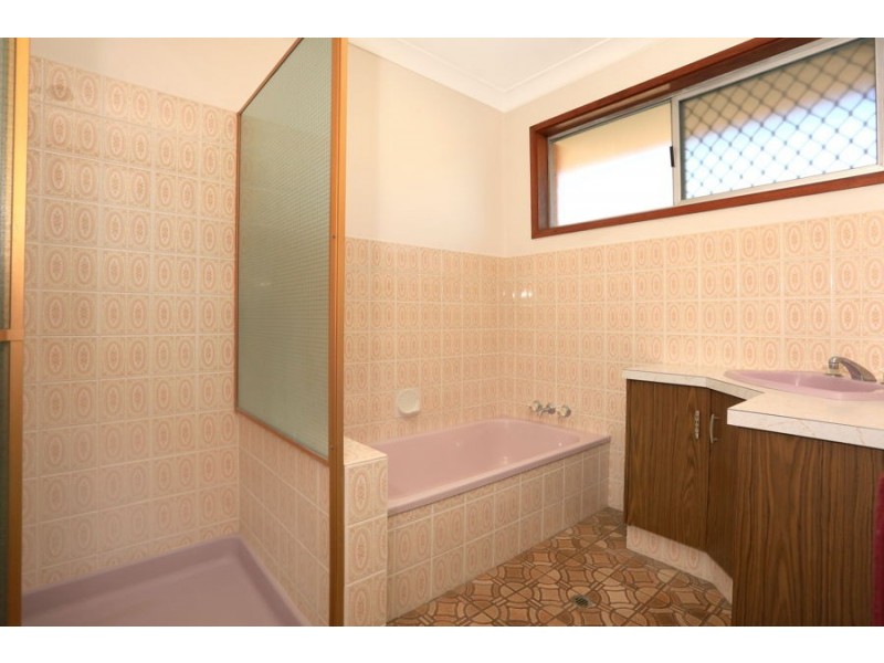 11 Sycamore Place, Palm Beach QLD 4221