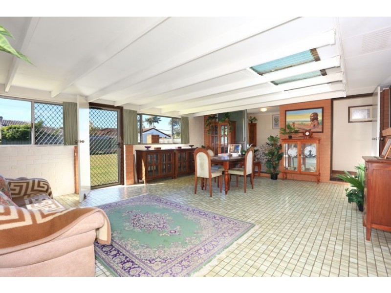 11 Sycamore Place, Palm Beach QLD 4221