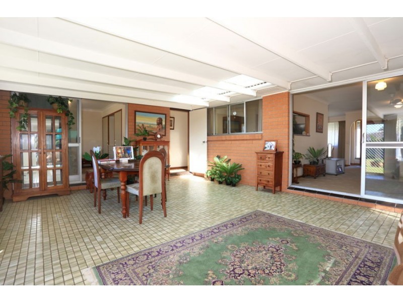 11 Sycamore Place, Palm Beach QLD 4221