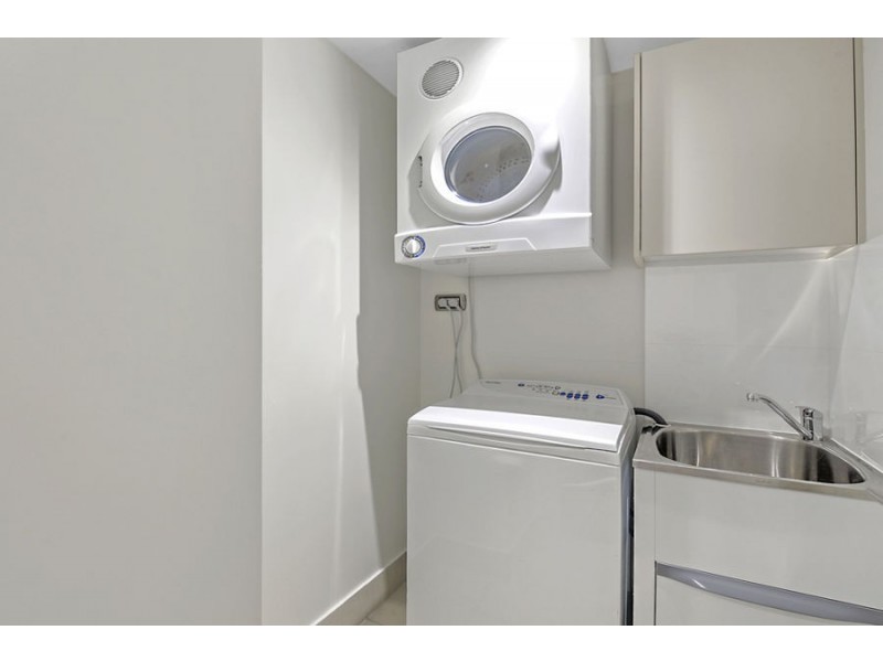 203/3018 Surfers Paradise Boulevard, Surfers Paradise QLD 4217