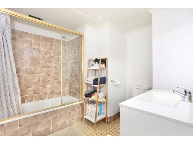 54/2916 Gold Coast Highway, Surfers Paradise QLD 4217