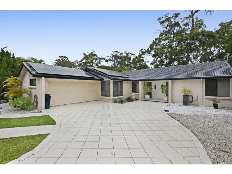 4 Chantilly Place, Robina QLD 4226