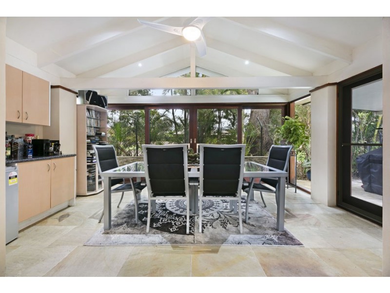 4 Chantilly Place, Robina QLD 4226