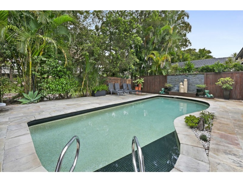 4 Chantilly Place, Robina QLD 4226