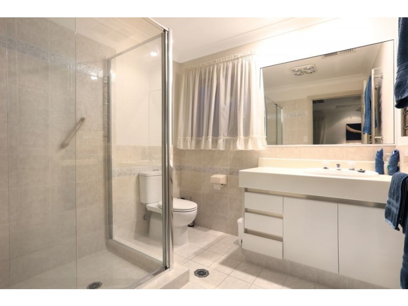 5 Birkdale Street, Robina QLD 4226