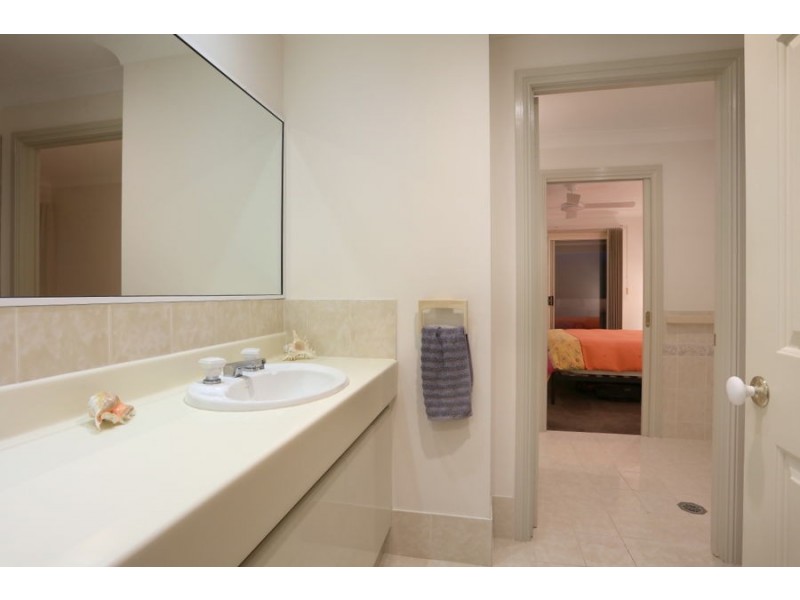 5 Birkdale Street, Robina QLD 4226