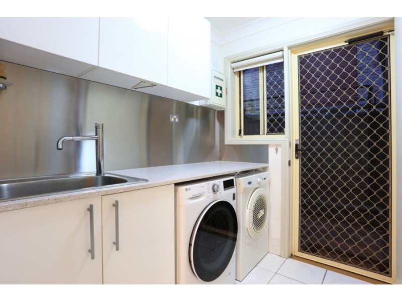 5 Birkdale Street, Robina QLD 4226