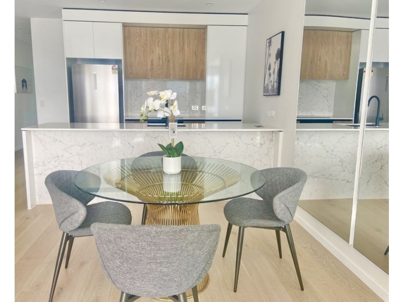 45 /14 Elizabeth Avenue, Broadbeach QLD 4218