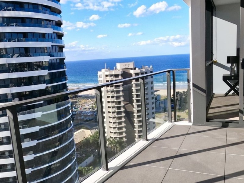 45 /14 Elizabeth Avenue, Broadbeach QLD 4218
