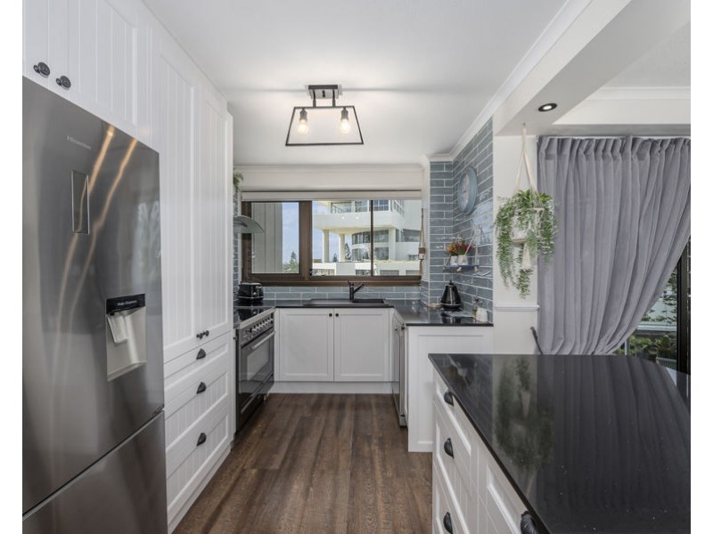 405/157 Old Burleigh Rd, Broadbeach QLD 4218