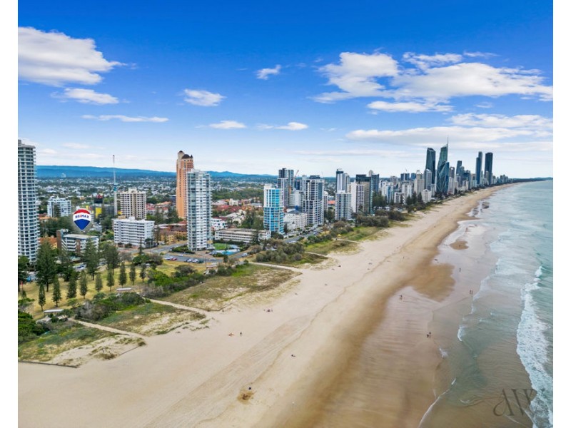 601/2 Queensland Avenue, Broadbeach QLD 4218