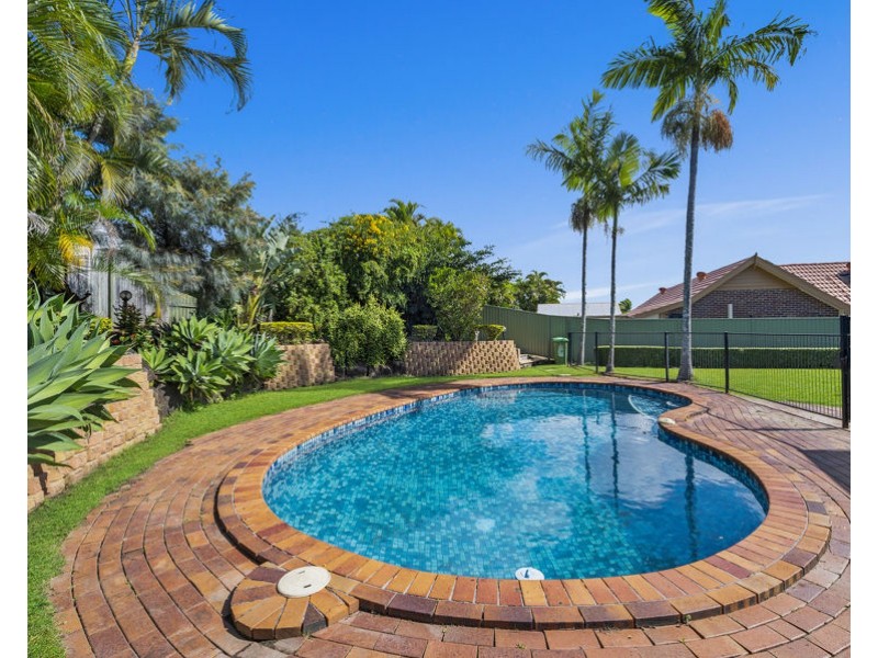 5 Oleander Place, Robina QLD 4226