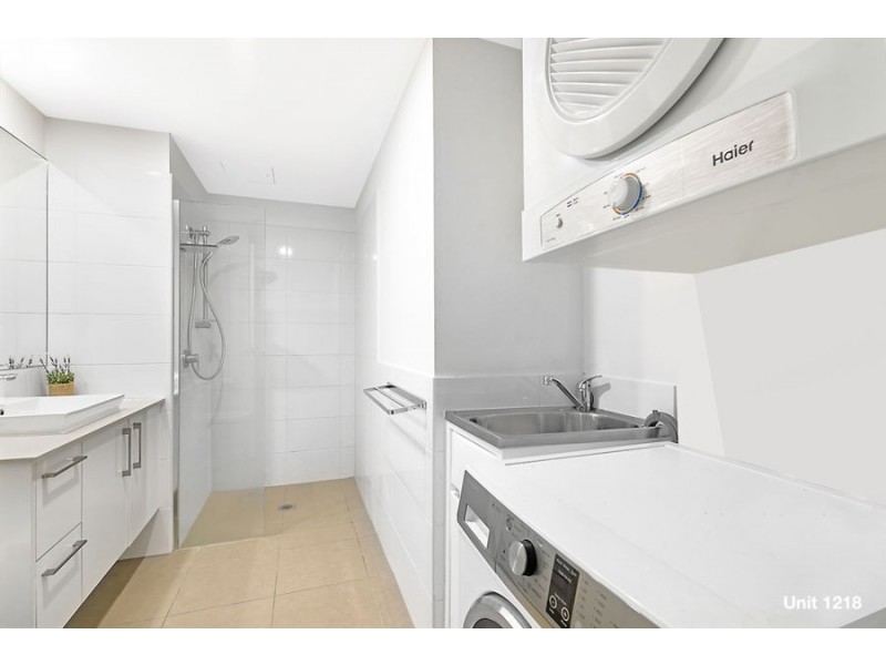 6-8 Waterford Court, Bundall QLD 4217