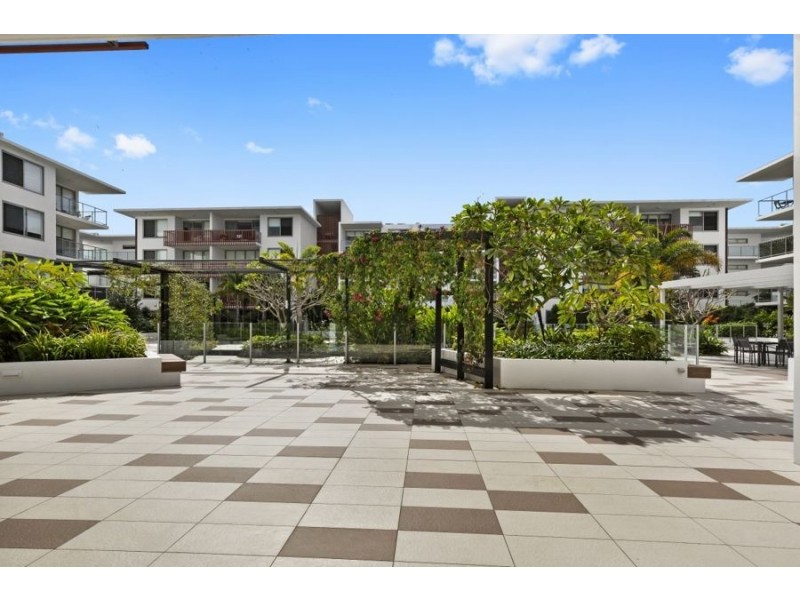 6-8 Waterford Court, Bundall QLD 4217