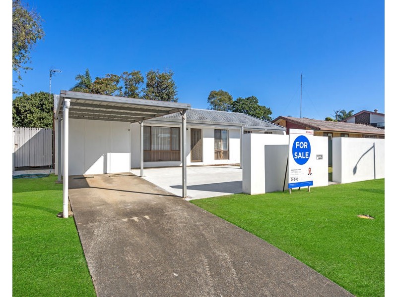 32 Japonica Drive, Palm Beach QLD 4221