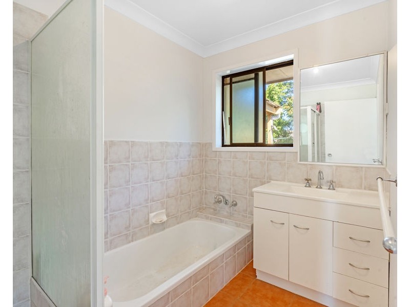32 Japonica Drive, Palm Beach QLD 4221