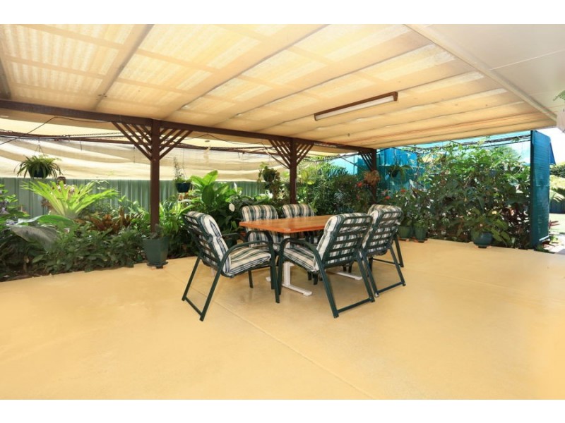 239 Mallawa Drive, Palm Beach QLD 4221