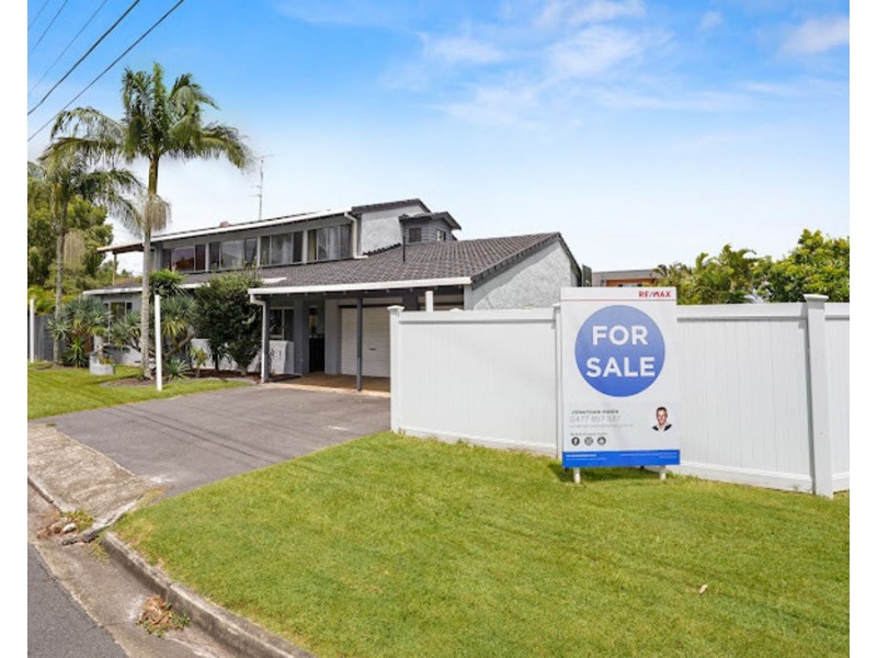 82 Townson Avenue, Palm Beach QLD 4221