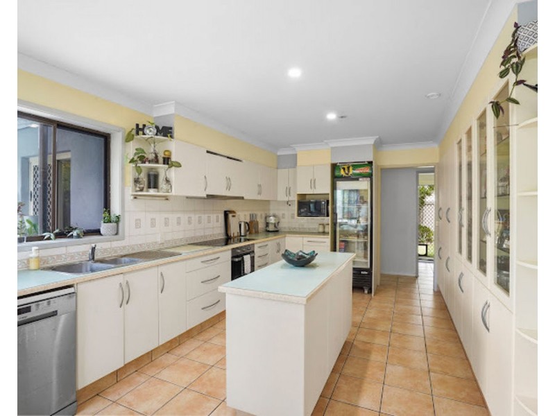 82 Townson Avenue, Palm Beach QLD 4221