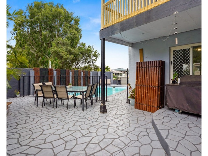 82 Townson Avenue, Palm Beach QLD 4221