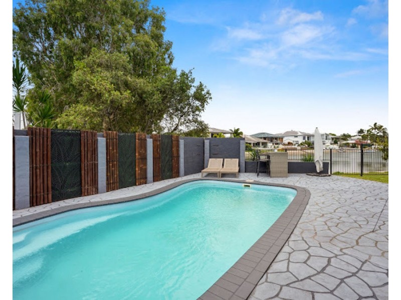 82 Townson Avenue, Palm Beach QLD 4221