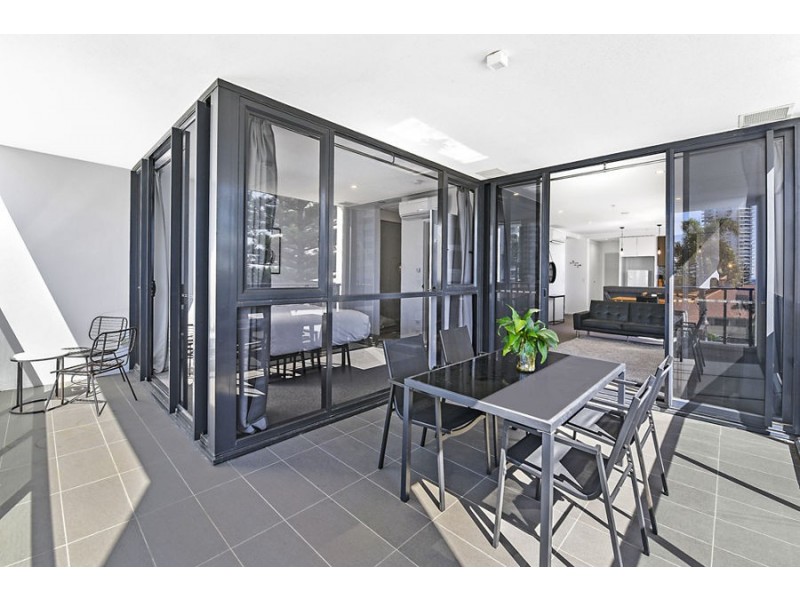 4/31 Queensland Ave, Broadbeach QLD 4218