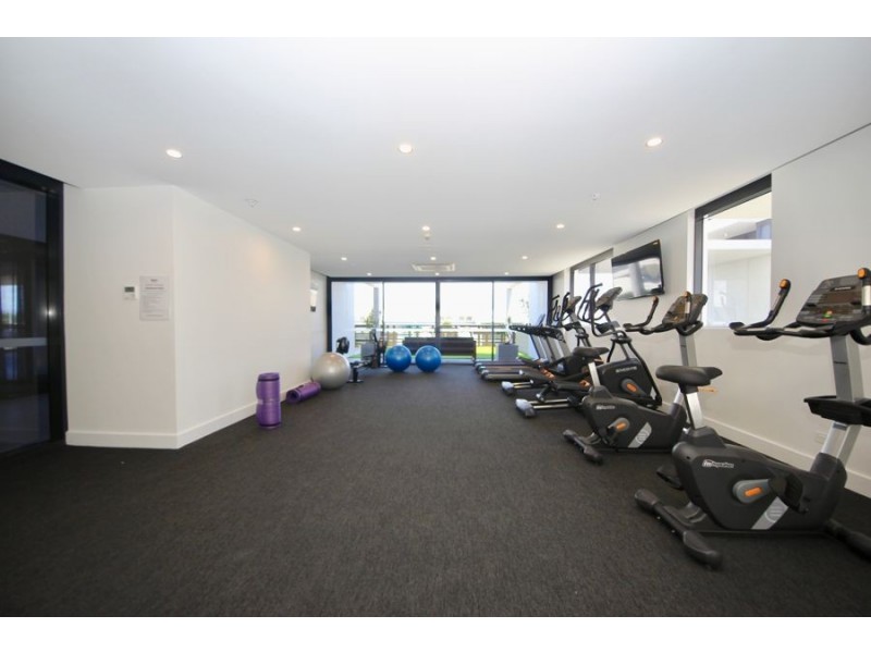 4/31 Queensland Ave, Broadbeach QLD 4218