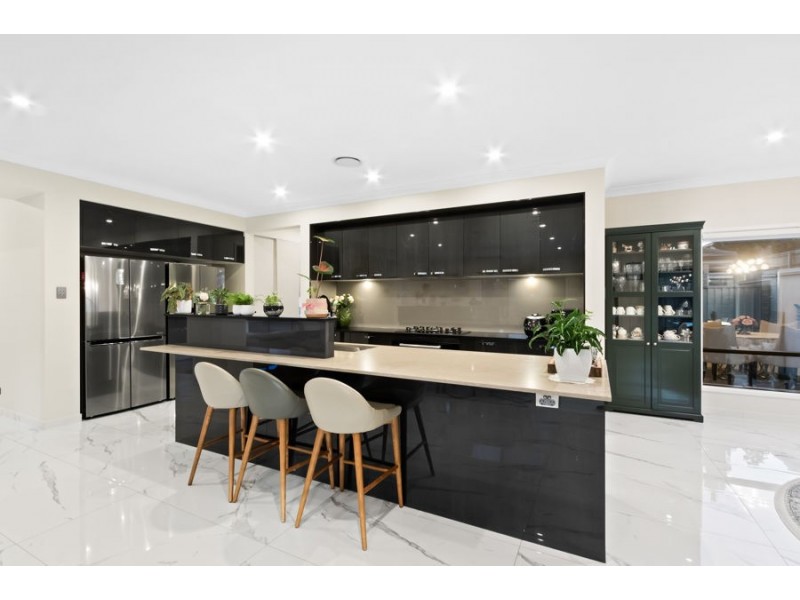 12 Highcrest Circuit, Molendinar QLD 4214