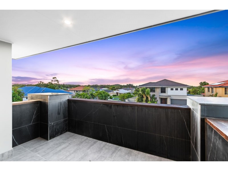 12 Highcrest Circuit, Molendinar QLD 4214