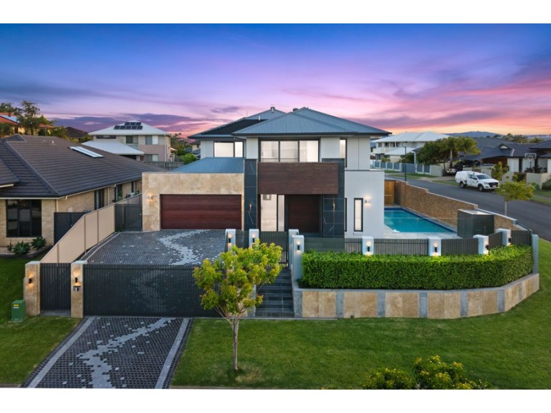 12 Highcrest Circuit, Molendinar QLD 4214