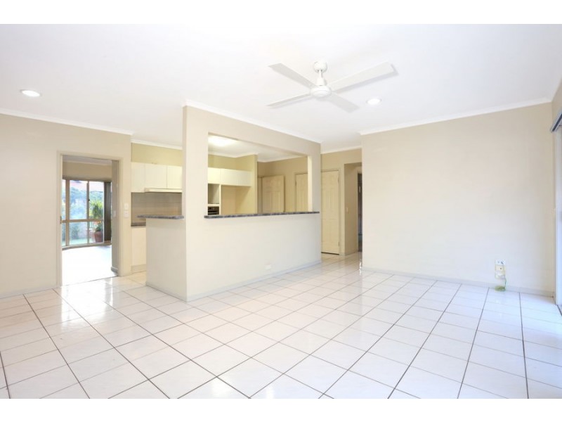 1 Parkmore Close, Robina QLD 4226