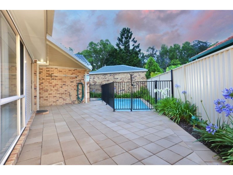 1 Parkmore Close, Robina QLD 4226