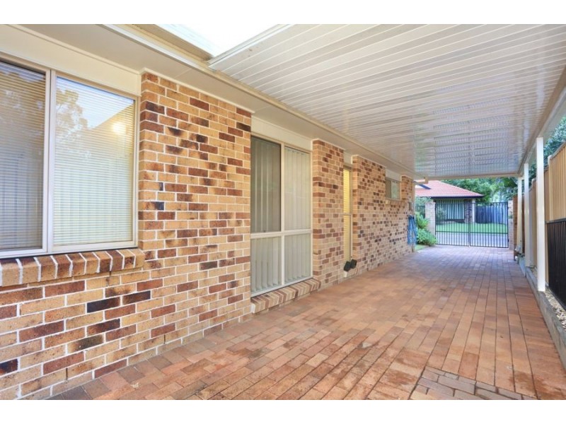 1 Parkmore Close, Robina QLD 4226