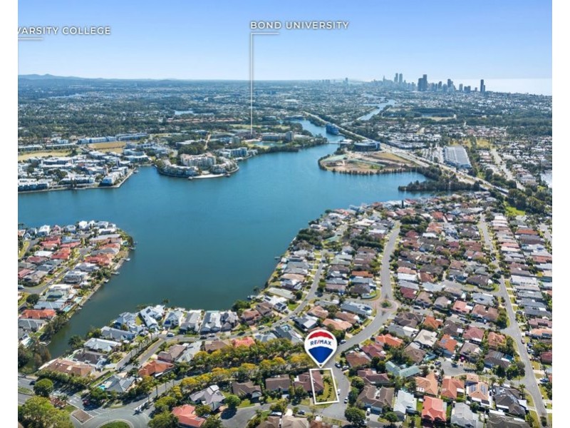 2/1 Purdue Street, Varsity Lakes QLD 4227