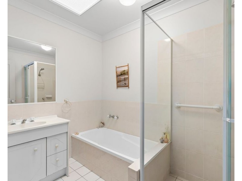 2/1 Purdue Street, Varsity Lakes QLD 4227