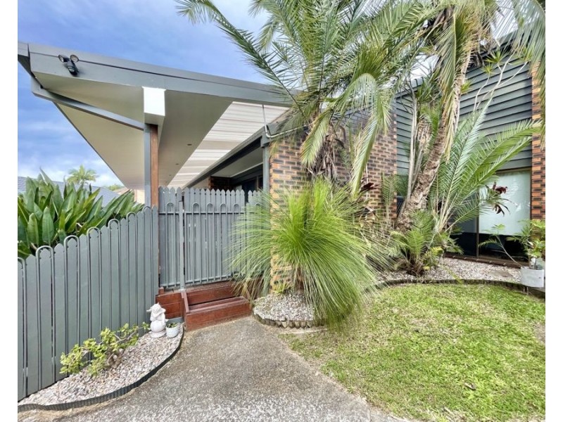 4 Cremorne Court, Robina QLD 4226