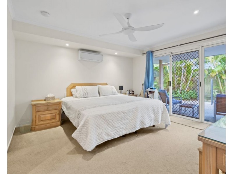 10 Blakehurst Place, Robina QLD 4226