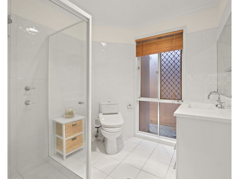 10 Blakehurst Place, Robina QLD 4226